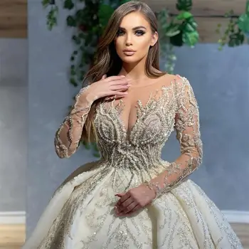 Arabský Svatební Šaty s Rukávy 2022 Čiré Krk Lištování Perly Robe de Mariage Princezna Módní Flitr Svatební Šaty