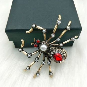 Vysoce kvalitní roztomilý spider pearl velké brož, spony, anti-glare kreslený živůtek retro pin příslušenství, oblečení
