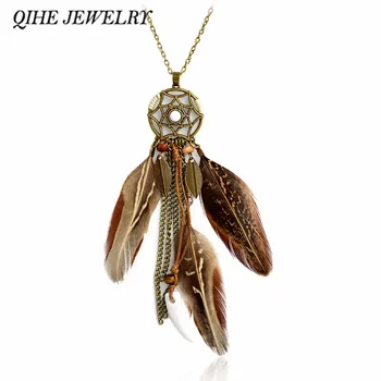 QIHE ŠPERKY Přívěšek náhrdelník z Hnědé přírodní barvě dreamcatcher peří náhrdelník Boho Cikánské Bohémský Hippie Šperky