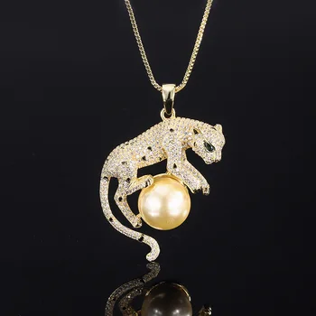 NurmWung Nový Luxusní Plné Zirkon Vykládané Pearl Leopard Náhrdelník pro Ženy Módní Přívěsek Šperky, Vánoční Dárek