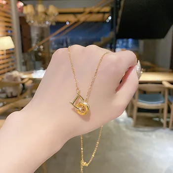 Korejský znak písmena světlo luxusní niche vítr náhrdelník INS holky univerzální titanové oceli klíční kost řetěz módní přívěsek orna