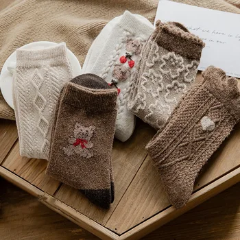 Dámské Ponožky Zimní Nový Produkt Módní Ležérní Plus Sametové Zahuštěný Válec Prodyšné a Teplé Kašmírové Ponožky